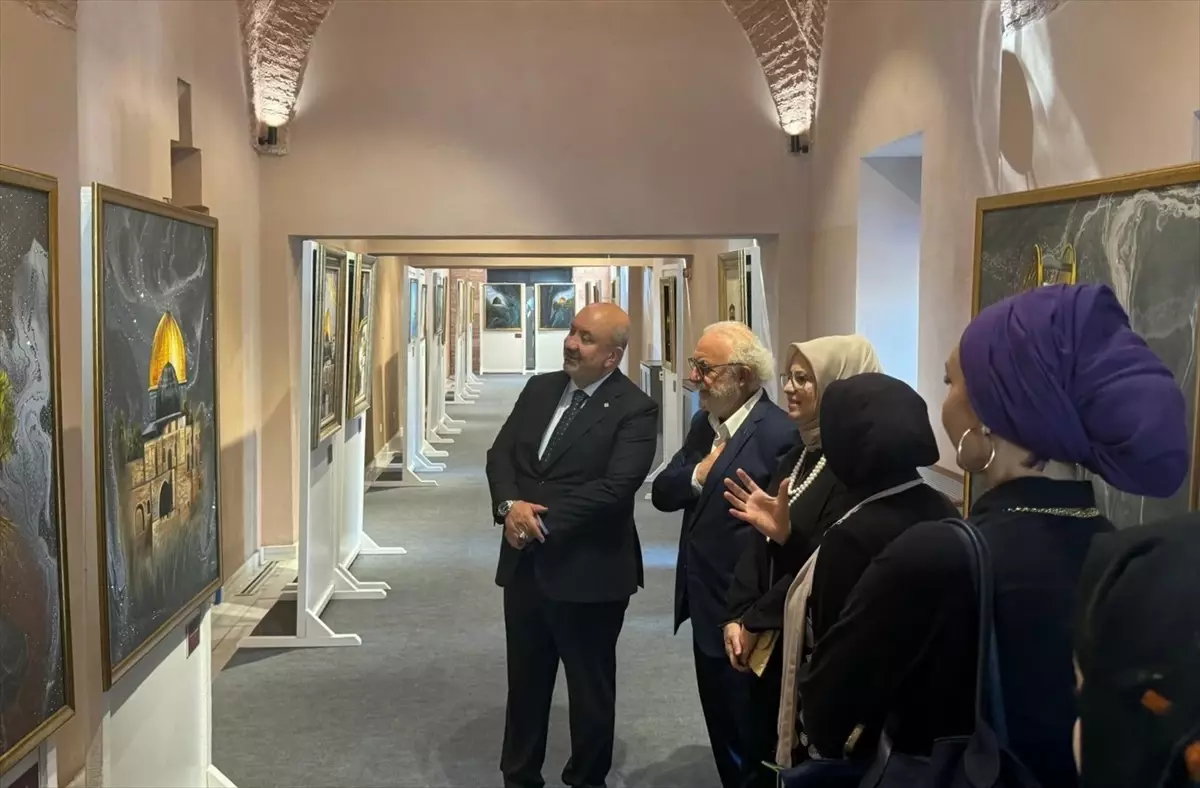 Ebru Sanatçıları Hikmet Barutçugil ve Amine Sultan Tan’ın Kudüs Sergisi Açıldı