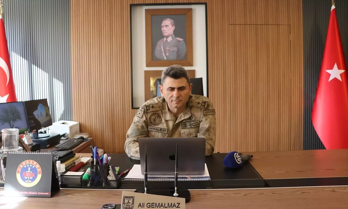 Tuğgeneral Gemalmaz, Yılın Kareleri Oylamasına Katıldı