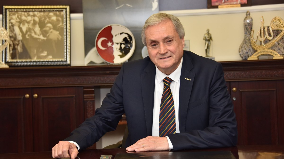 CHP’li Bozüyük Belediye Başkanı: Osmanlı, topraklarımızı parsel parsel sattı